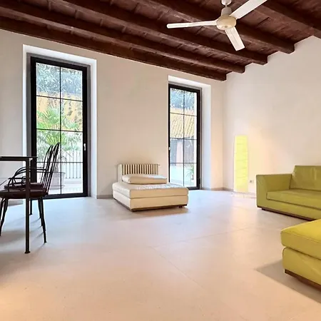 Brera Terazza Fiori Chiari Apartment *